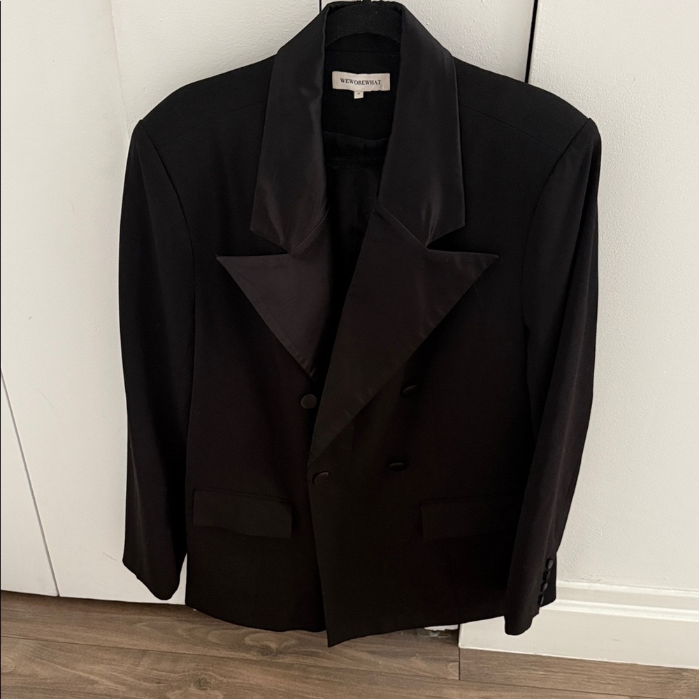 WeWoreWhat Black Satin-Lapel Tuxedo Blazer